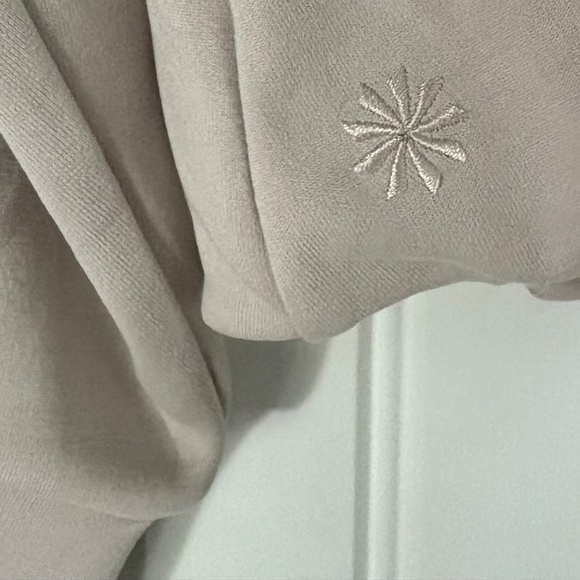 Athleta Seasoft bubble hem hoodie - Picture 7 of 7